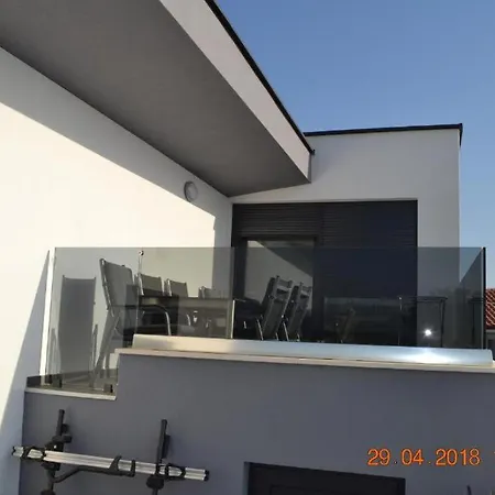 My Paradies - Penthouse*** * Njivice
