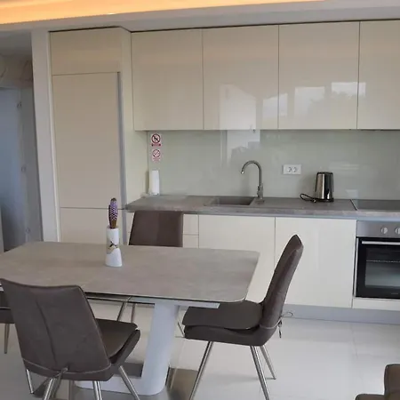 My Paradies - Penthouse***