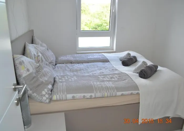My Paradies - Penthouse*** Apartamento Njivice